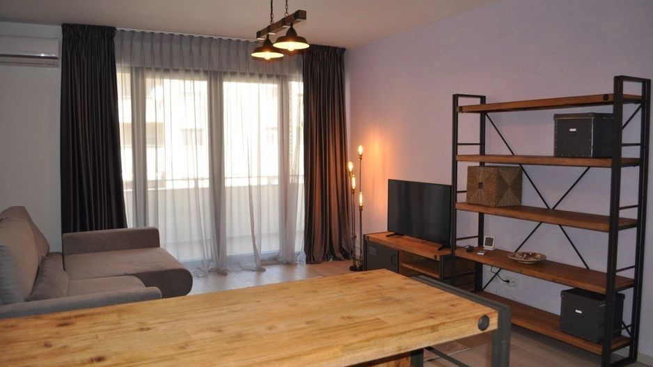 Apartament 3 camere - zona Unirii - Poză 1