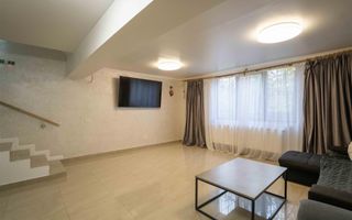 Baza de tenis si constructie moderna - Poză 17