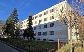 Bloc de apartamente - Brezoi - Poză 8