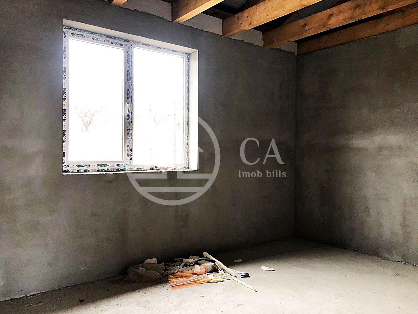 Casa de vanzare cu 4 camere pe str. Izvorului, zona Saldabagiu, Oradea - Poză 9