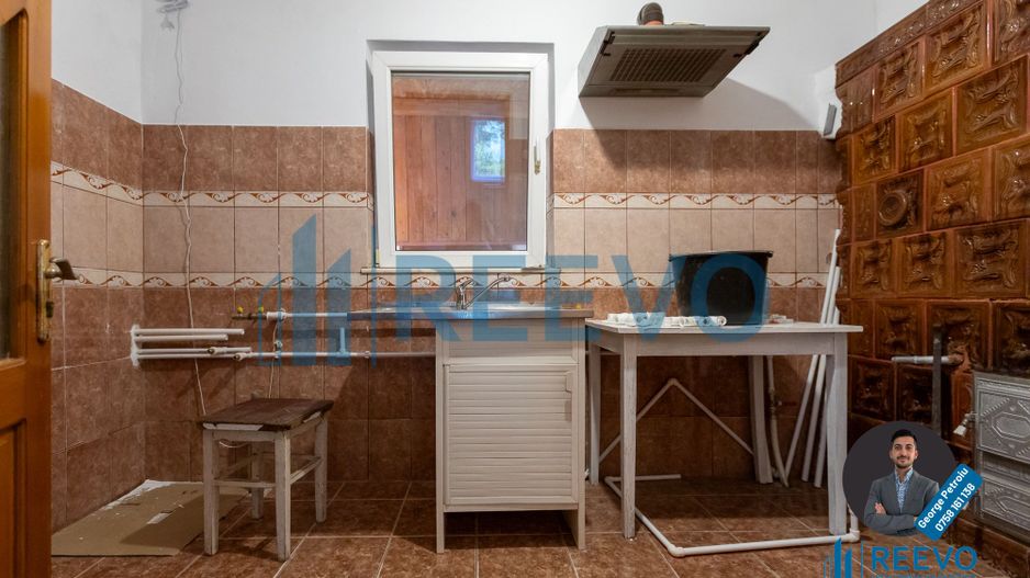 Casă de vânzare, P+1E+M, în Lilieci, Bacău - Poză 7