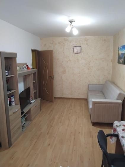 Apartament 2 camere- Craiovita Noua, Orizont - Poză 1