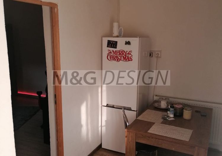 Apartament 1 camera Dambovita curte comuna - Poză 5