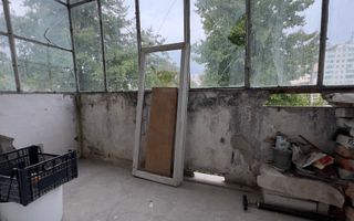 Apartament de vânzare pentru investitie - Poză 3