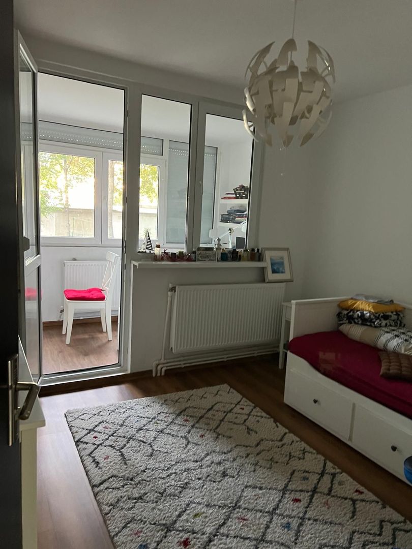 Apartament 3 camere de vanzare – Tiglina 2, parter, lânga Liceul Pedagogic - Poză 2