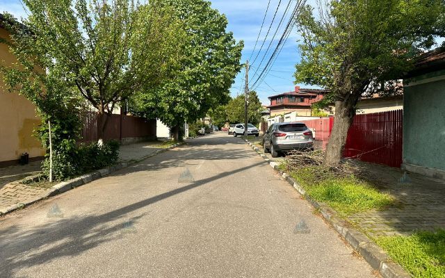 Casa de vanzare , in zona centrala , orasul Giurgiu - Poză 1