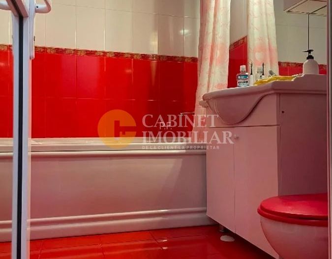 4 Camere Decomandat + Garaj -Nicolina 84Mp - Poză 17