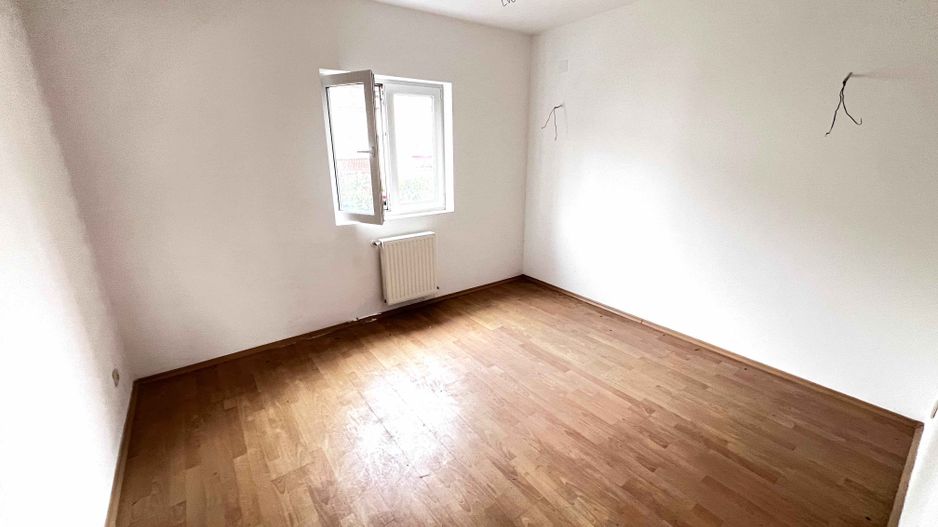 Villa Pipera | Rond OMW - 5 camere | 137mp | 48mp curte - Poză 9