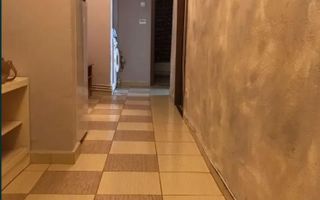 Apartament cu trei camere de inchiriat - Poză 3