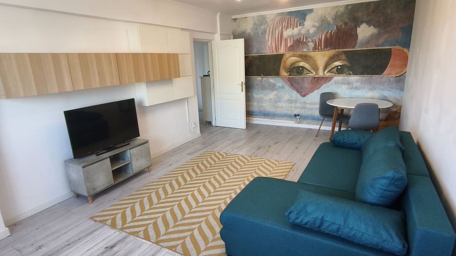 Apartament Piata Victoriei / metrou - Poză 1