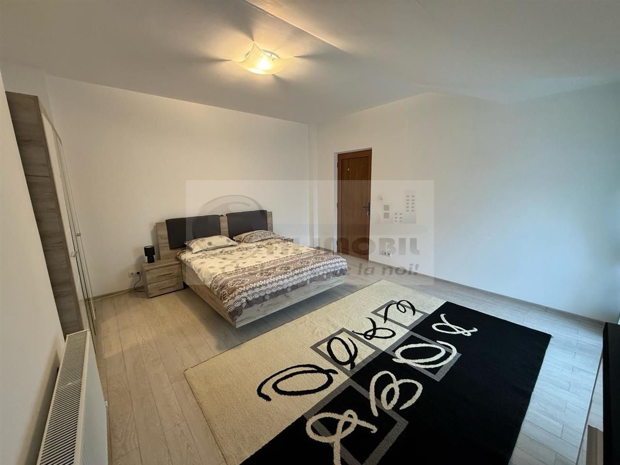 Vila 3 Camere- Zona Bucium- 850 euro - Poză 3