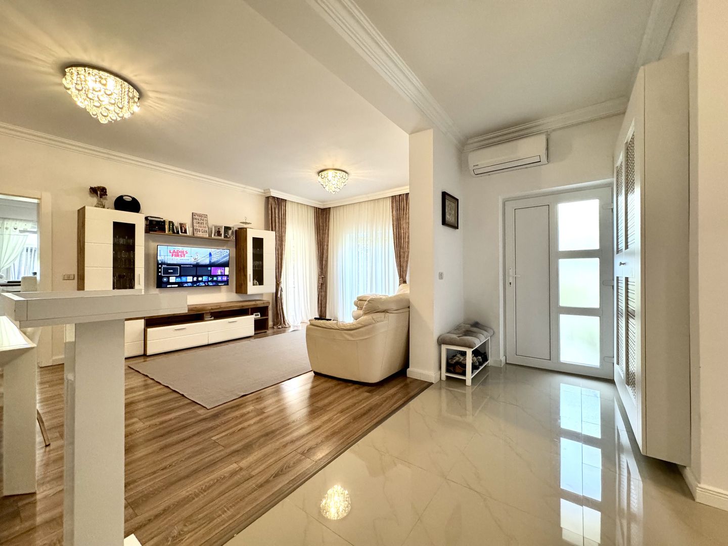 Duplex modern -  confort, eficiență și independență energeticǎ - Poză 14