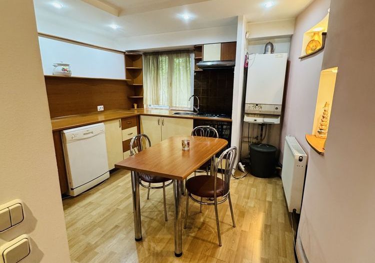 Închiriere Apartament 3 camere, 80 mp, modern, centrală proprie, Mihai Bravu - Poză 3