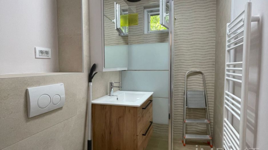 Apartament spatios cu balcon si garaj | Gheorgheni - Poză 11