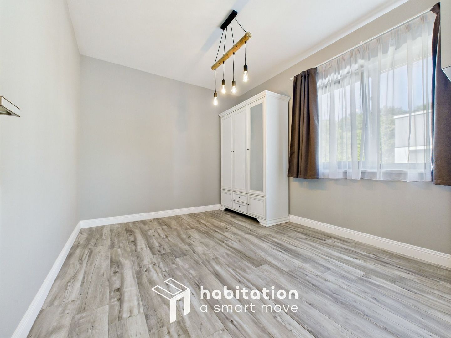 Tur virtual disponibil – duplex modern cu grădină privată și garaj - Poză 26