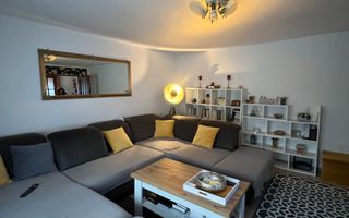 O căsuța cocheta, cu o atmosfera primitoare și calda - Poză 1