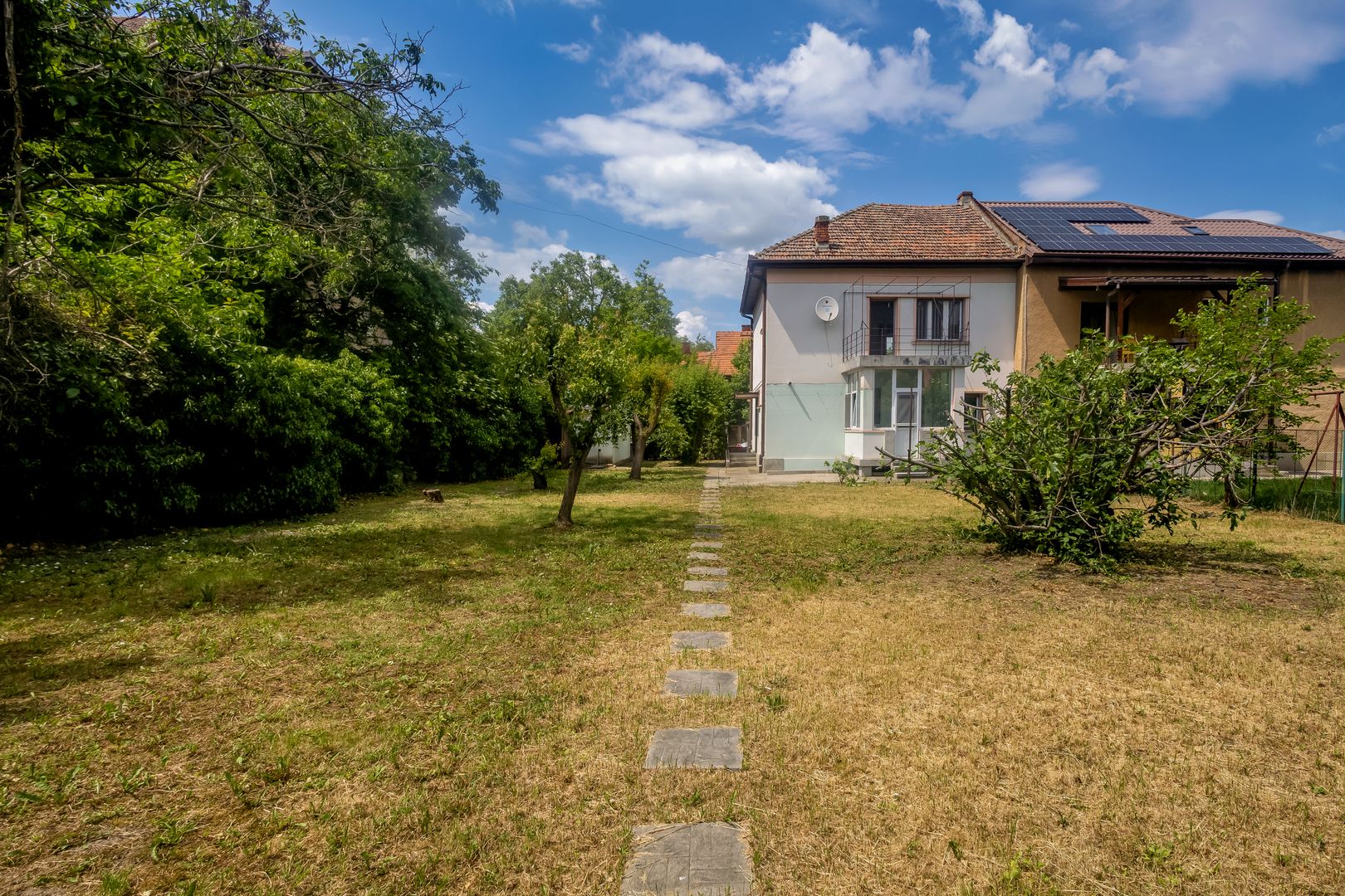 Vila 5 camere | Zona Tipografilor | Teren 695 MP | Constantin Brancusi - Poză 1
