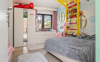 Eleganță și Spațiu în Inima Cartierului Domenii | Apartament cu 5 Camere în Vilă - Poză 11