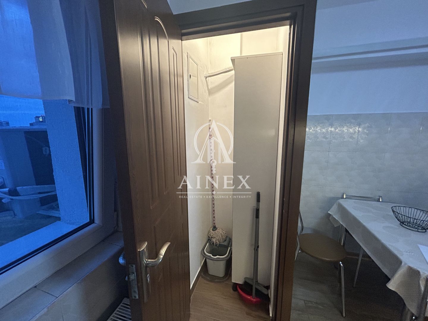 OCAZIE Apartament 3 CAMERE Zona Gheorghe Lazar - Poză 13