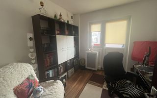 Apartament spațios, complet mobilat, în zonă liniștită - Poză 4