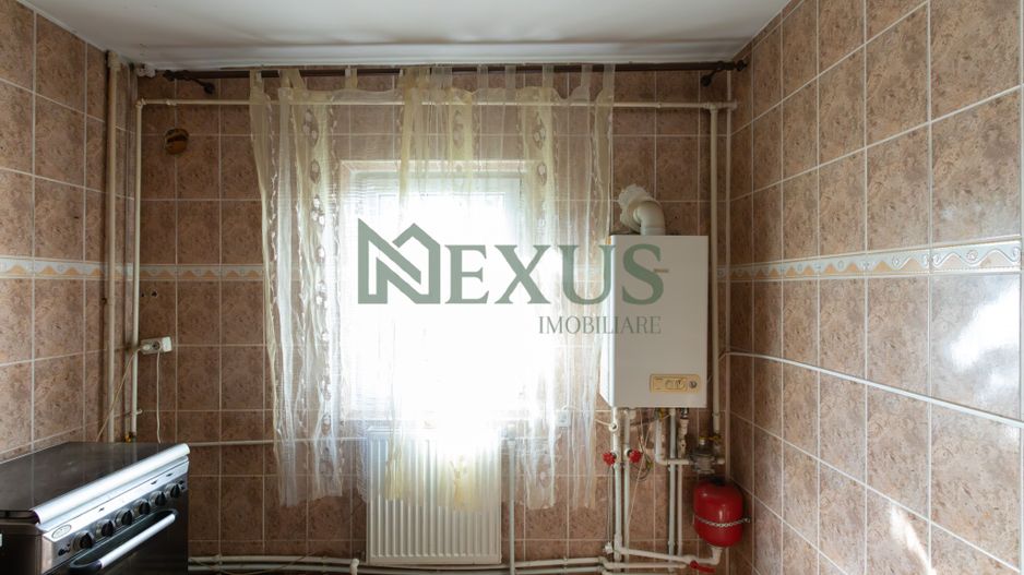 Apartament cu 4 camere, 90 mp, etaj 1 – Zona Nord, Bacău - Poză 13