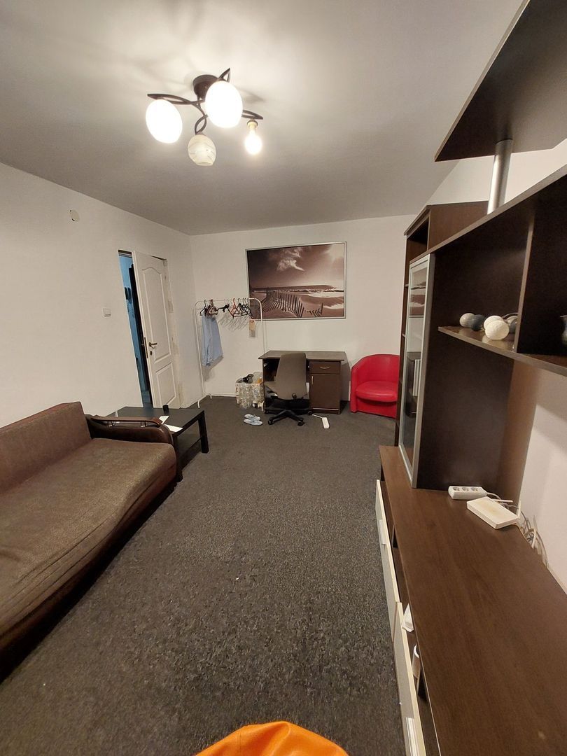 Apartament 2 camere de vanzare  Crangasi - Poză 2