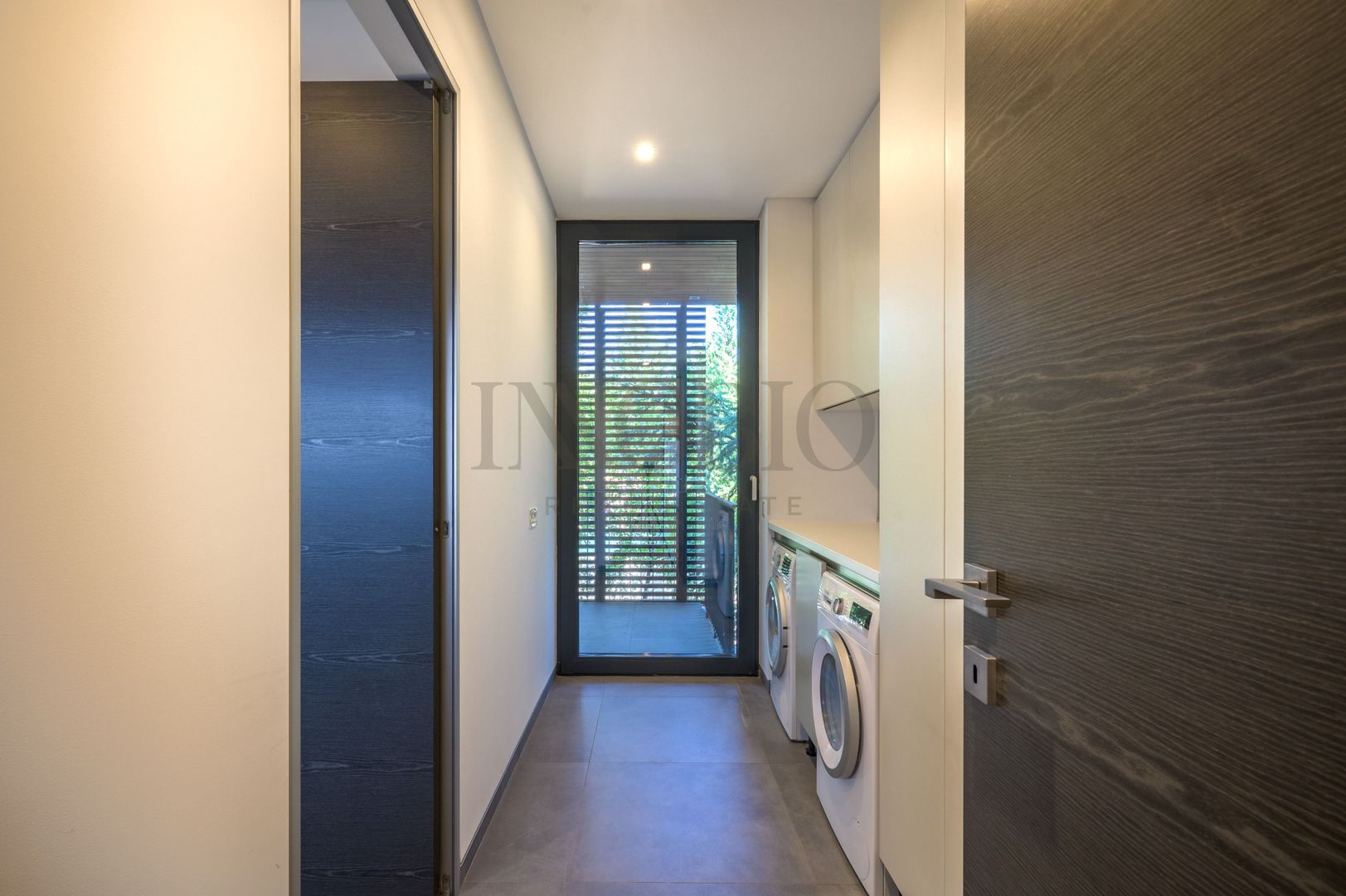 Reședință Exclusivistă cu 5 Camere | 201 mp | Terasă 25 mp - Poză 13