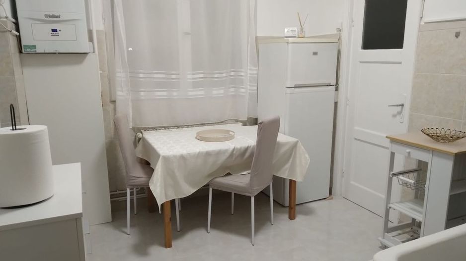 Apartament 2 camere decomandat Piata Romana - Poză 7