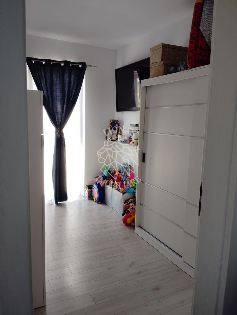 Apartament decomandat 3 camere-balcon-Complexul Panoramic-Exclusiv - Poză 5
