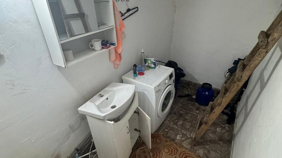 Casă cu garaj – str. Mărășești - Poză 12