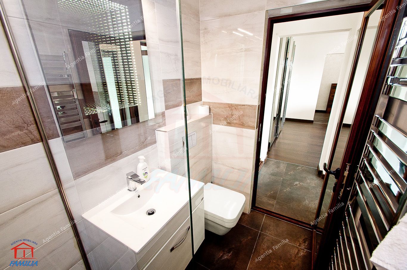 Vanzare apartament elegant cu 2 camere( Papadie) , etaj 4,105.000 EURO - Poză 10