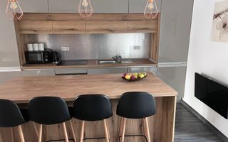 Casă de lux pe malul lacului – Câmpenești - Poză 3