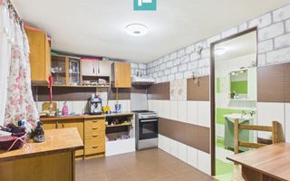 Casă cu 3 camere și teren de 700 mp în Cermei - Poză 8