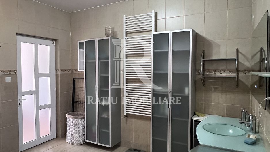 Casă 4 camere de închiriat | Saună | Piscina | Sântandrei | Bihor - Poză 14
