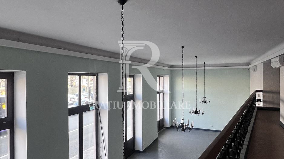 Spațiu Comercial în Imobil Istoric | Locație Ultracentrală | Oradea - Poză 6