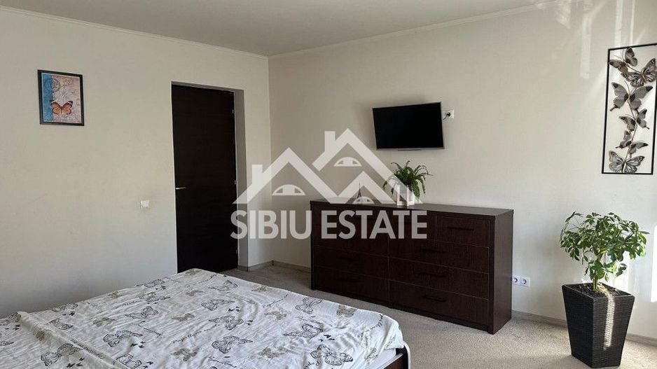 Casa tip duplex 5 camere 350 mp teren terasa cu zona gratar si pivnita - Poză 18