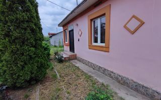De vanzare casa in Ripiceni - Poză 1