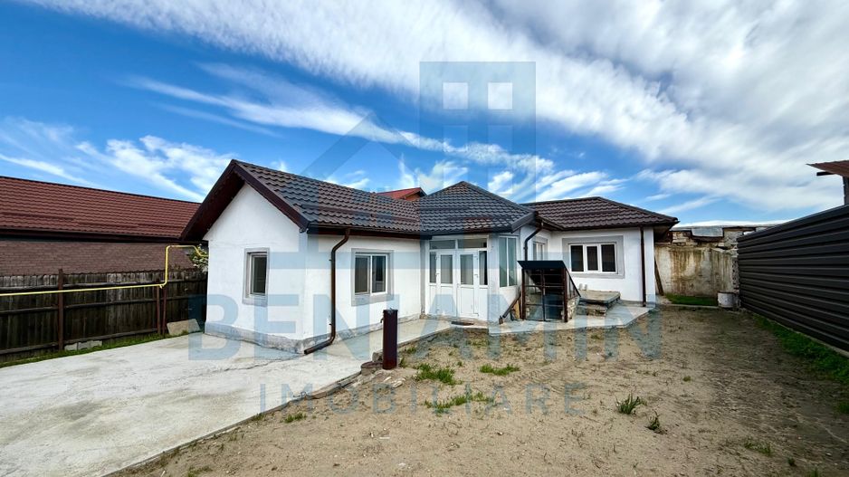 Casa 3 camere-Teren 300mp-Centrala termica-Libera-Zona Brestei - Poză 1