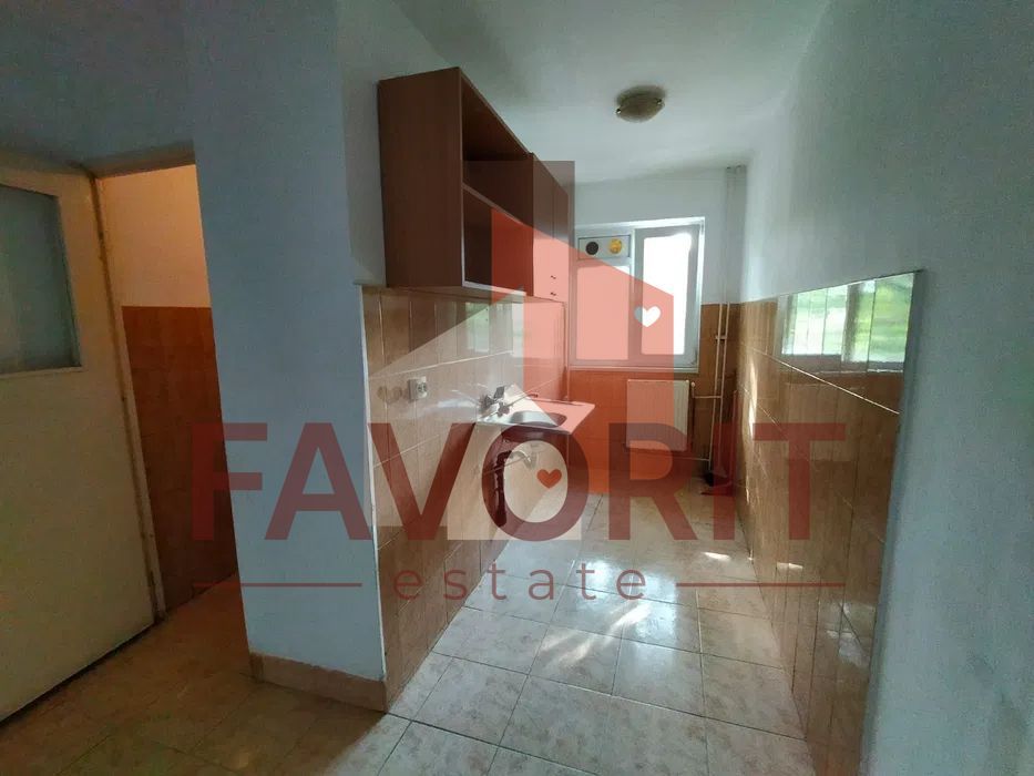 Apartament 2 camere, zona Sagului - Poză 3