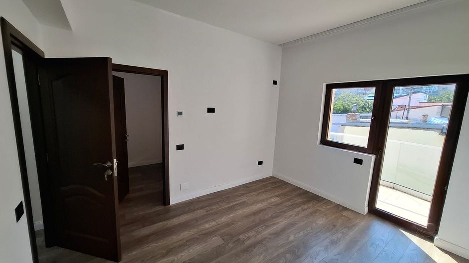 Vila deosebita Constructie noua 13 Septembrie - Poză 9