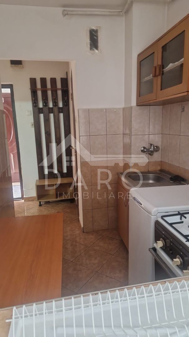 Inchiriez apartament cu o camera pe strada Gloriei - Poză 5