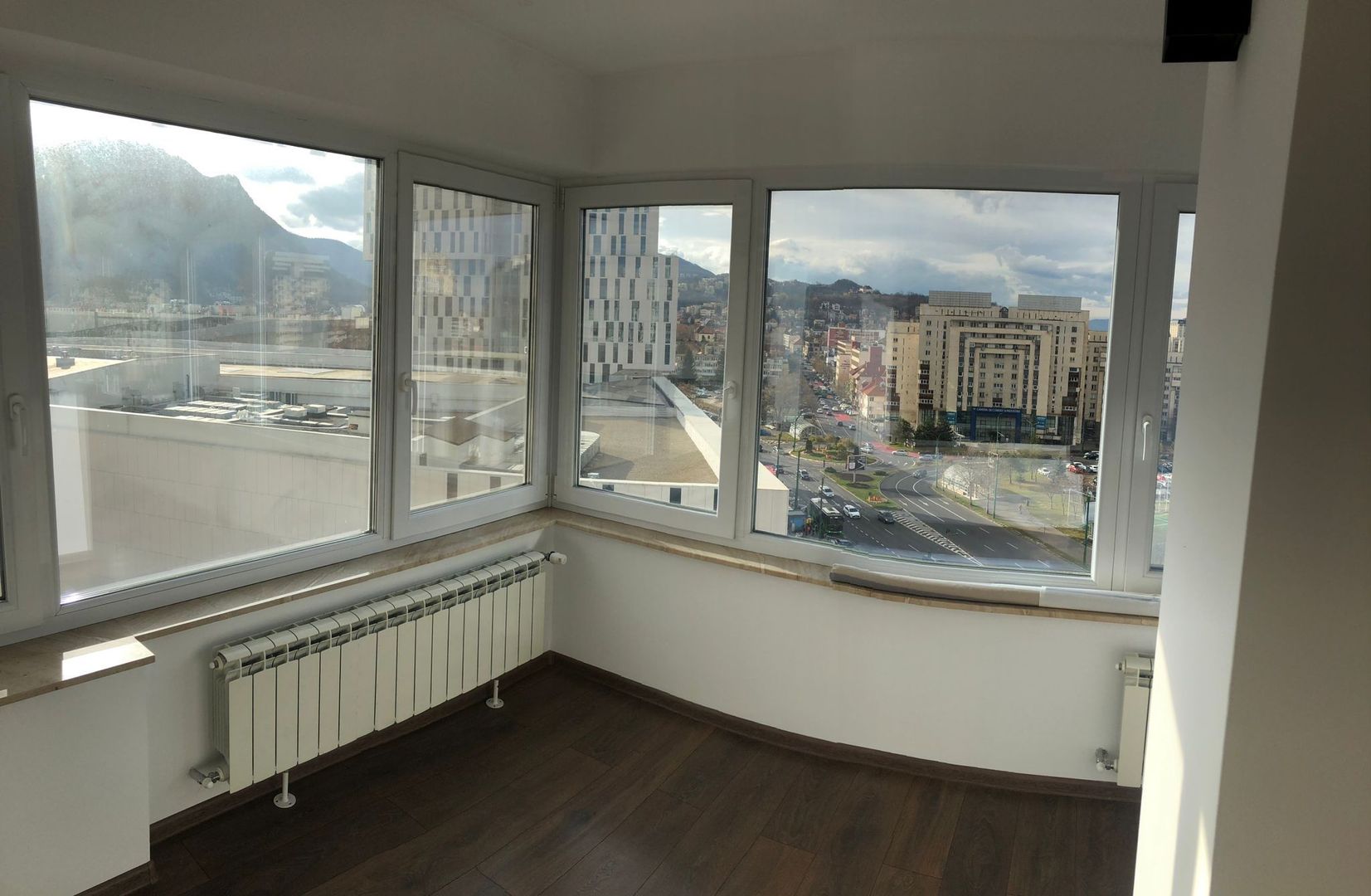 Apartament de lux, Centtul Civic - Poză 1