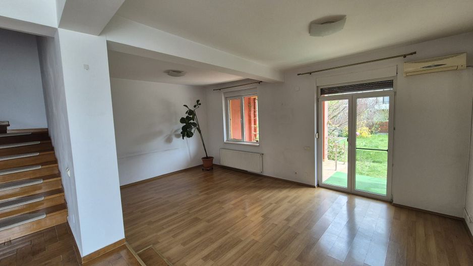 Inchiriere vila 5 dormitoare S + P + 1E + M zona Erou Iancu Nicolae - Poză 4