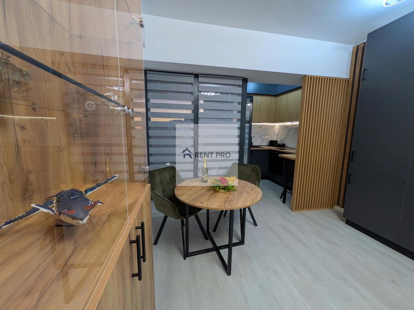 2 Camere Smart Lujerului Metrou Afi Mall Parcare Inclusa - Poză 6