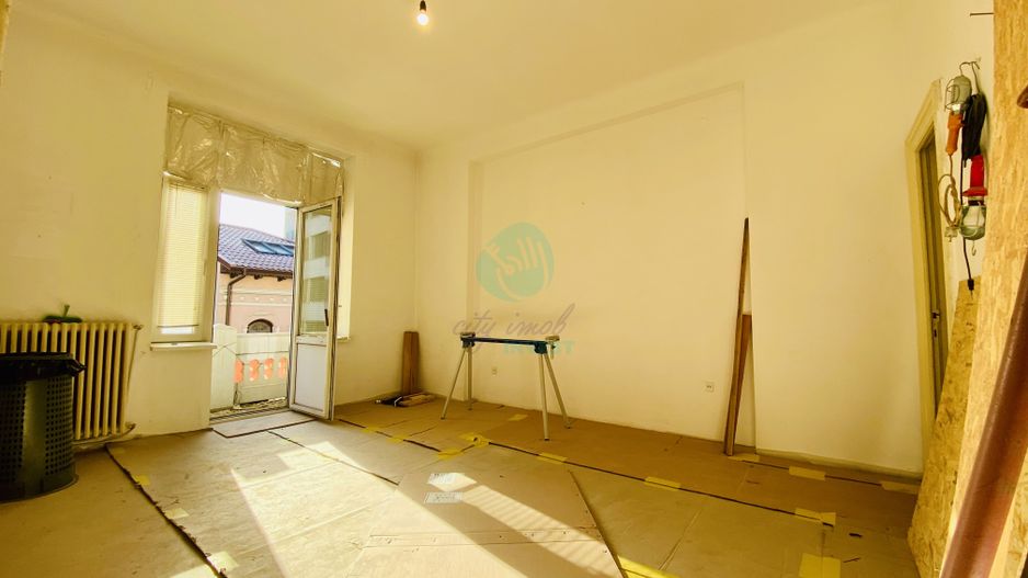 Armeneasca - Apartament spatios cu 4 camere - Poză 1