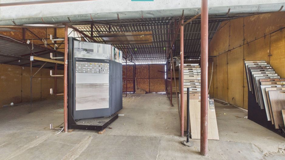 Hală și spații de birouri pe șoseaua principală - Poză 6