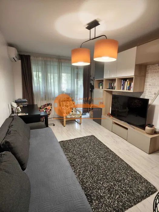 Apartament 3 camere Piata Gorjului - Poză 1