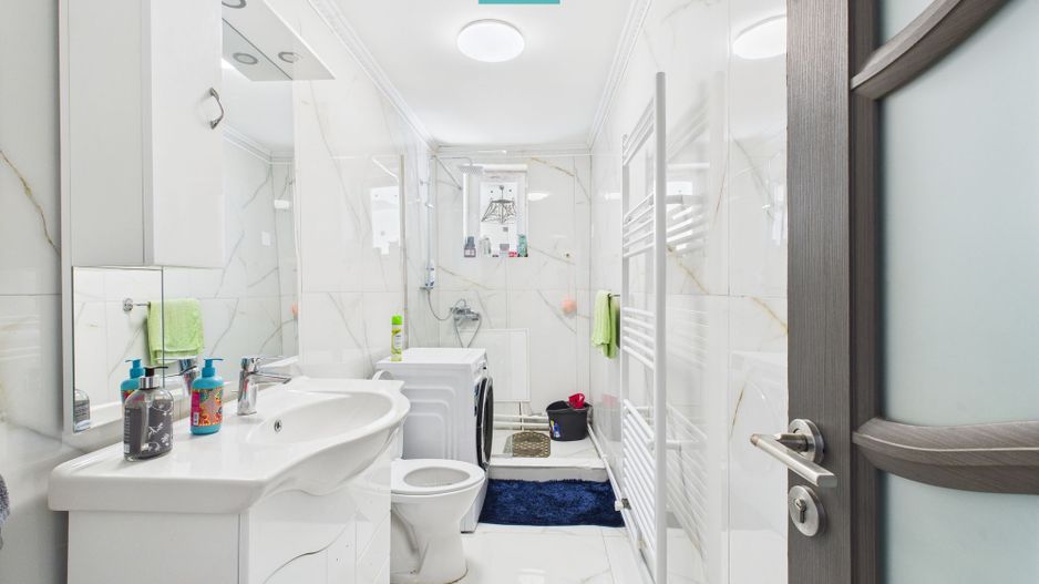 Casă cu 3 camere, anexe  locație Premium în Pecica - Poză 9