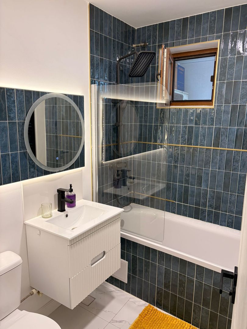 De inchiriat apartament cu 2 camere zona centrala - Poză 24