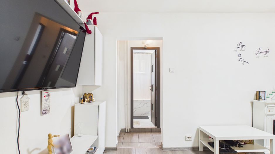 Apartament 4 camere decomandat | Parter | Metrou la 7 minute | - Poză 3